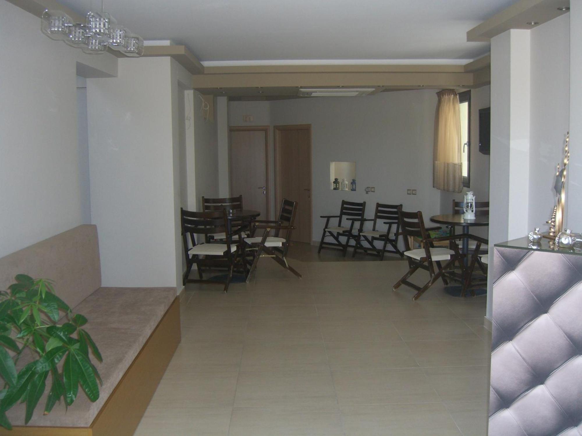 Niriides Studios And Apartments Paralia Katerinis Bagian luar foto