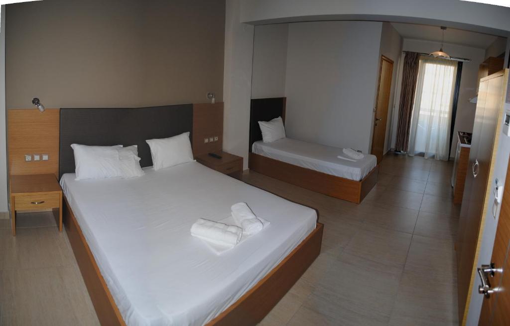 Niriides Studios And Apartments Paralia Katerinis Ruang foto