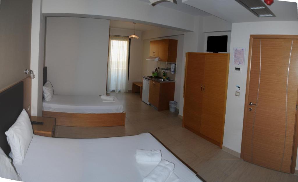 Niriides Studios And Apartments Paralia Katerinis Ruang foto