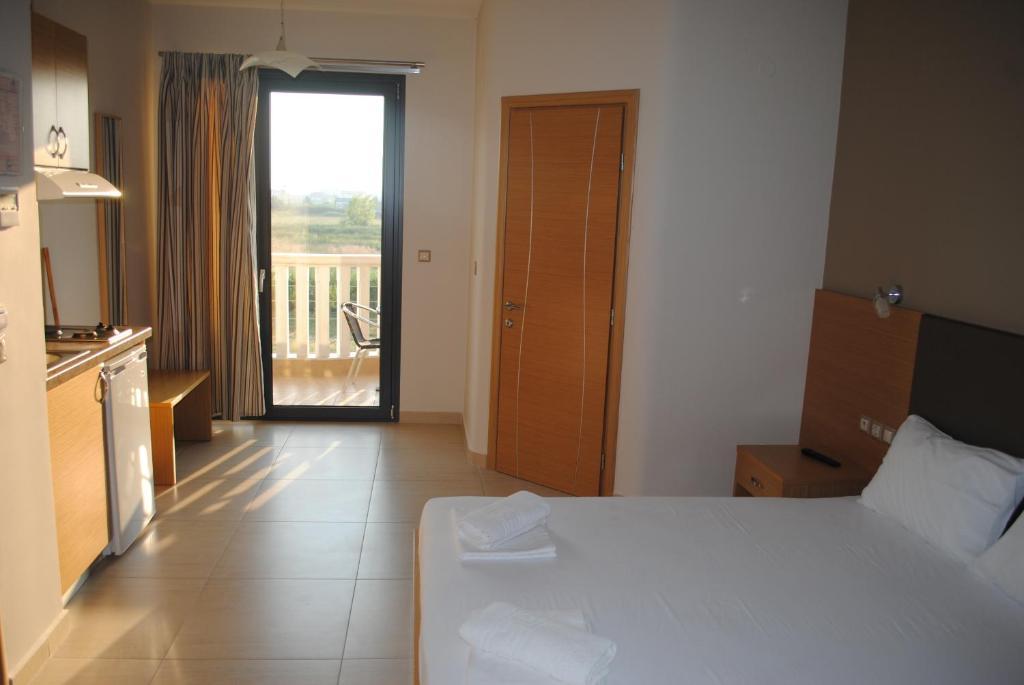 Niriides Studios And Apartments Paralia Katerinis Ruang foto